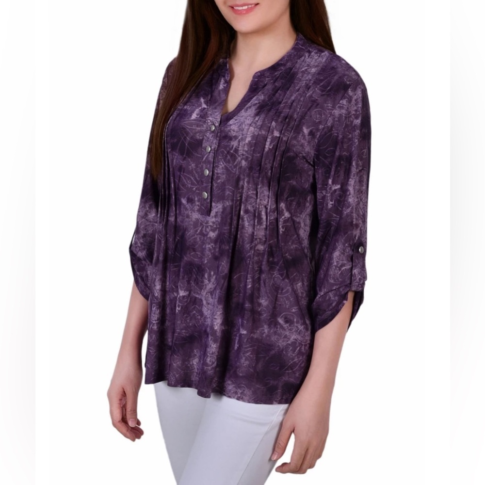 🚨New Notations Women's 3/4 Roll Tab Sleeve Y-Neck Top - Picture 3 of 5